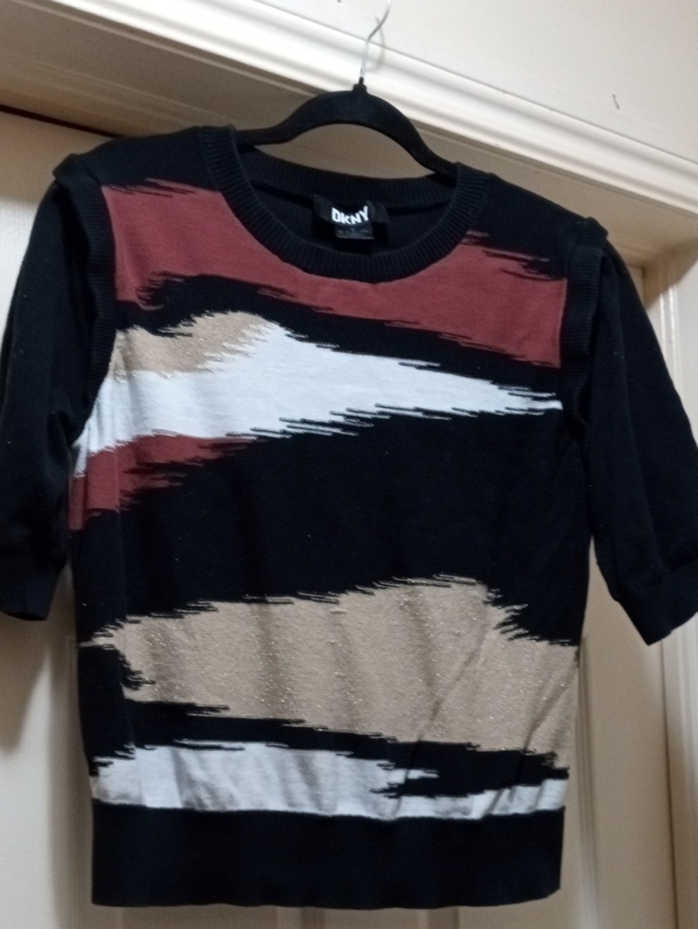 DKNY Black Short Sleeve Sweater with Rust, White & Beige Graphic